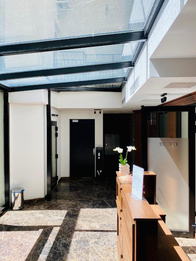 Beautiful Studio For Couples With Air Conditioning - Old Town & Main Station Krakau Buitenkant foto