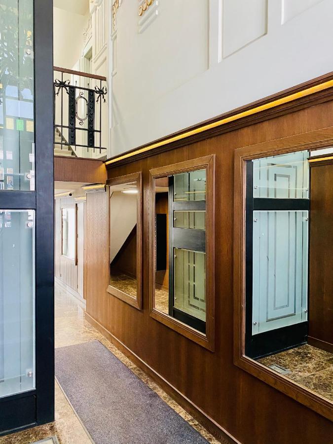 Beautiful Studio For Couples With Air Conditioning - Old Town & Main Station Krakau Buitenkant foto